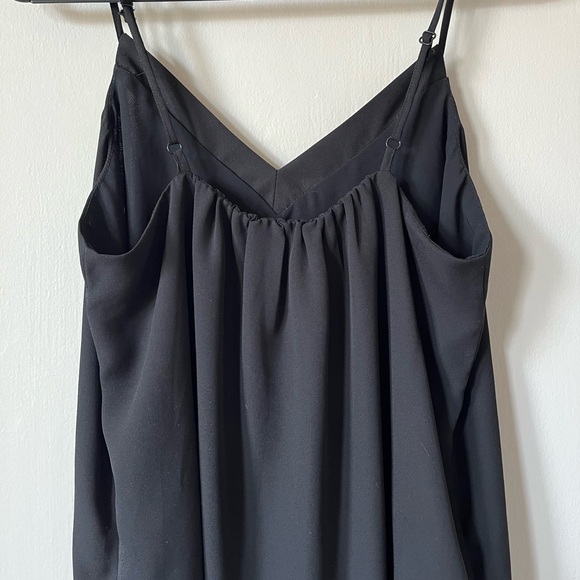 ๐2/$14๐ Finn & Grace sheer chiffon v-neck blouse - Picture 4 of 7